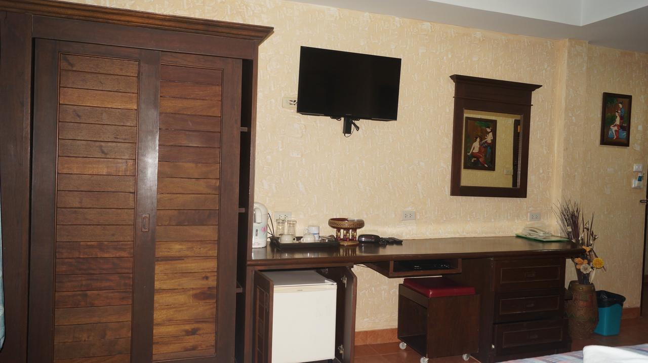 Queen Victoria Inn Паттая Екстер'єр фото