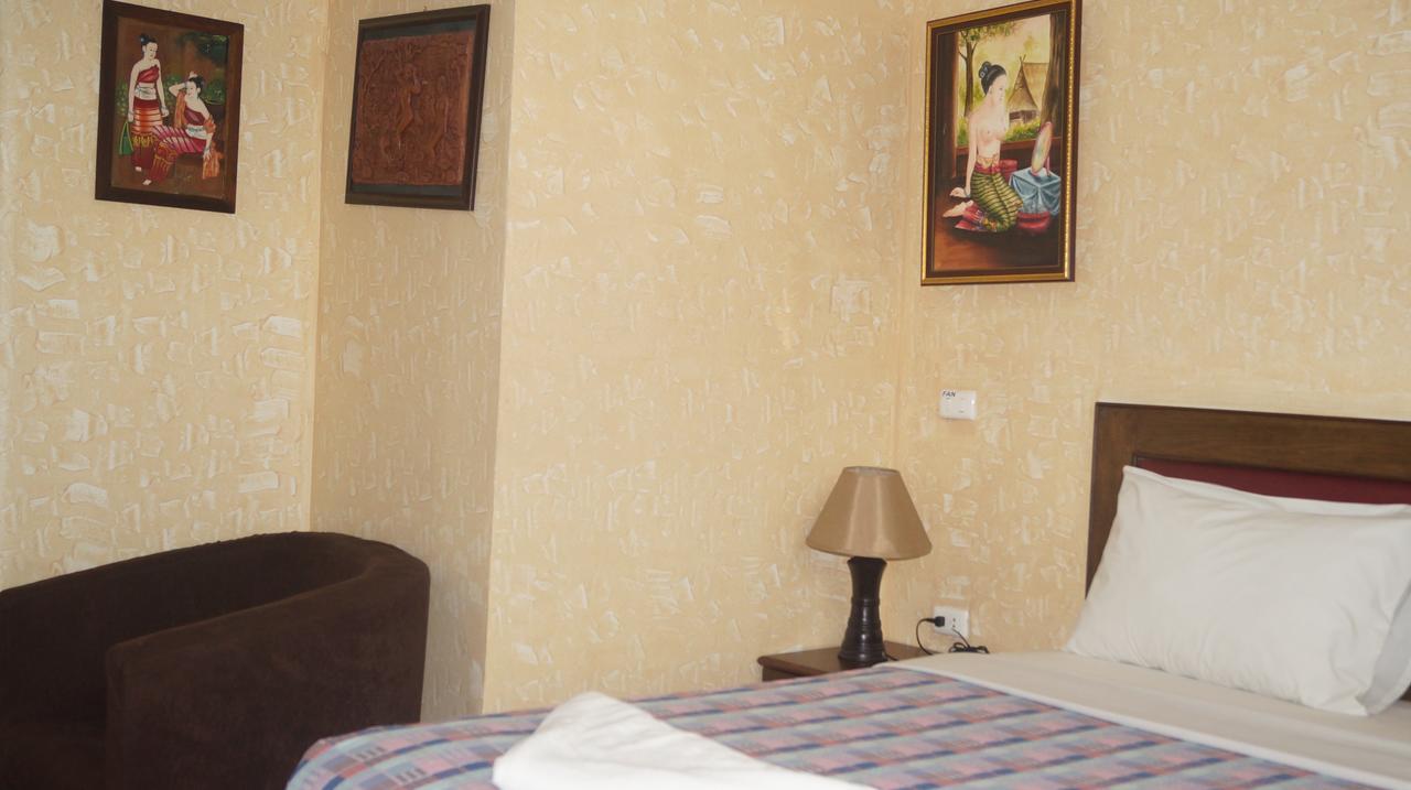 Queen Victoria Inn Паттая Екстер'єр фото