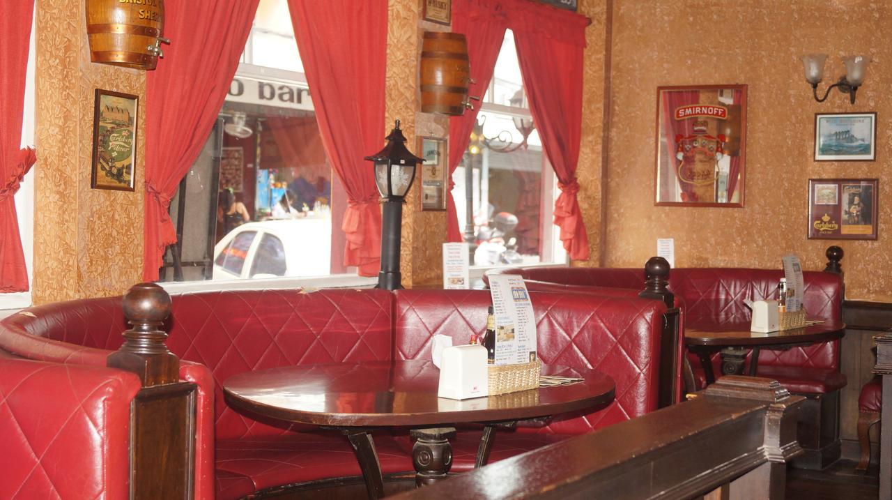 Queen Victoria Inn Паттая Екстер'єр фото